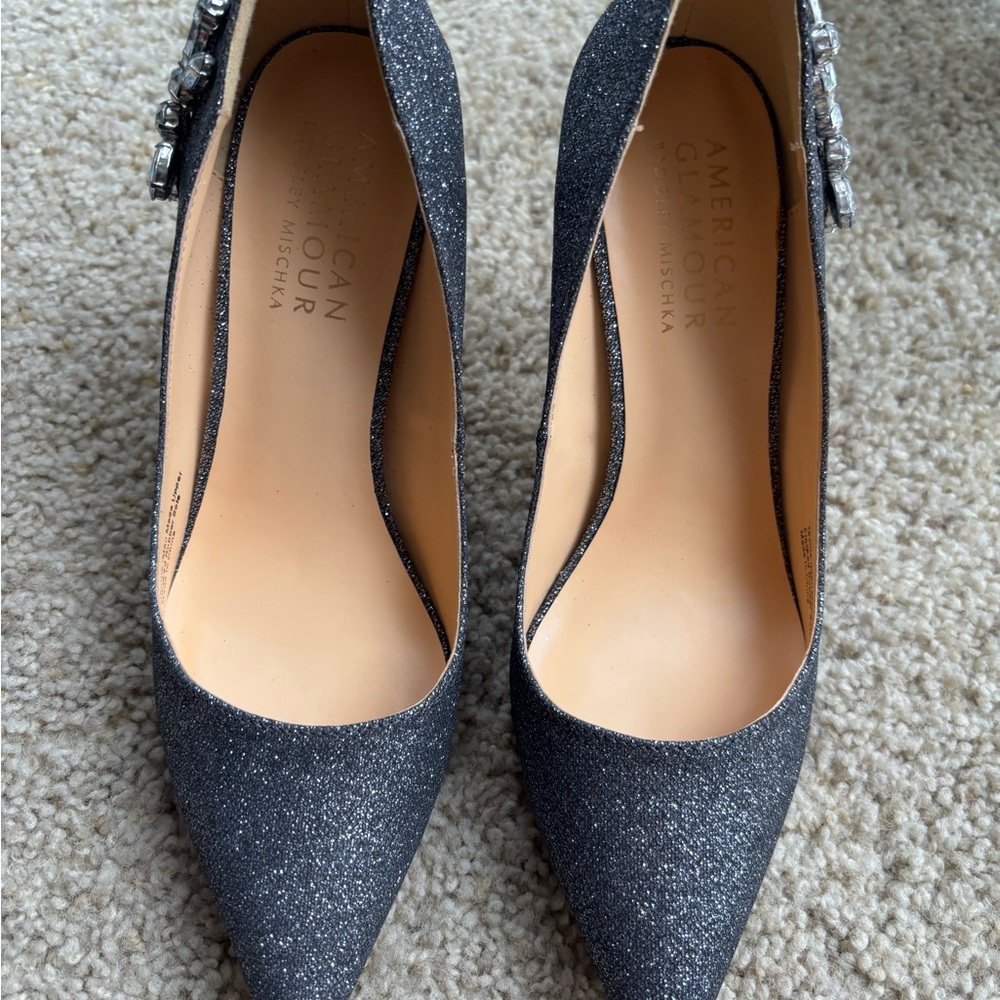 Badgley Mischka Black and Silver Heels Elegant Design